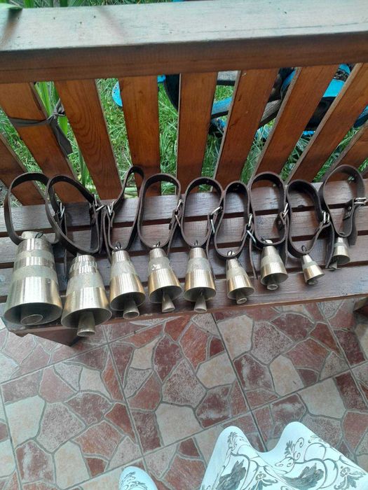 Комплект чанове с каишки