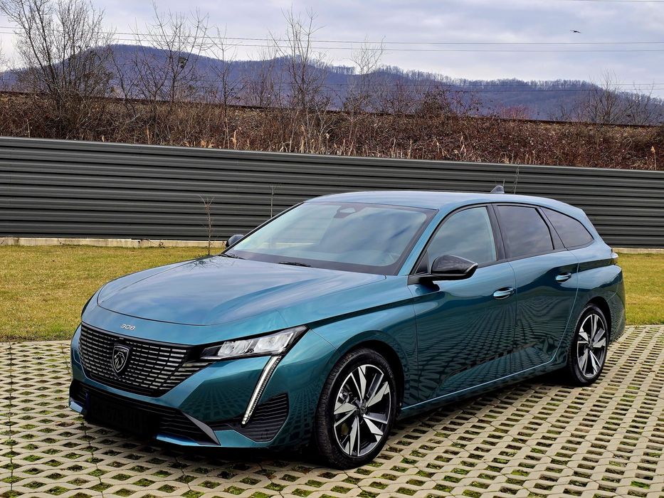 Peugeot 308 sw 1.5 diesel,Faruri Led,Bord Virutal,Camere 360,Cutie Aut