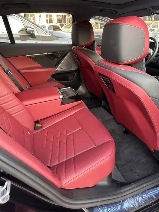 Bmw i5 40 l bazoviy