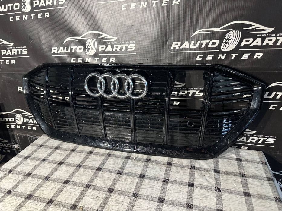 Grila bara fata Audi E Tron 2020/2021/2022/2023/2024