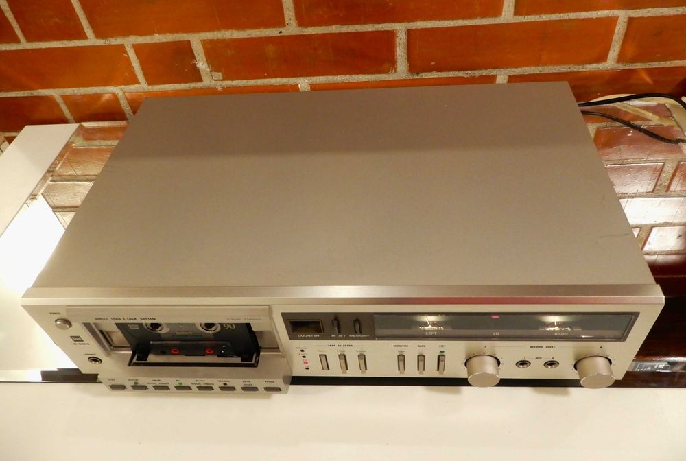 Касетен дек DUAL C824