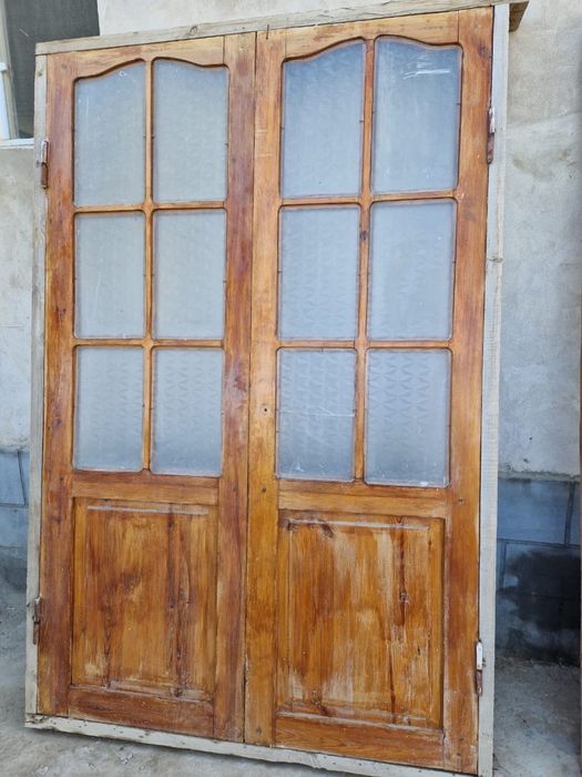 Деревянные двери б/у