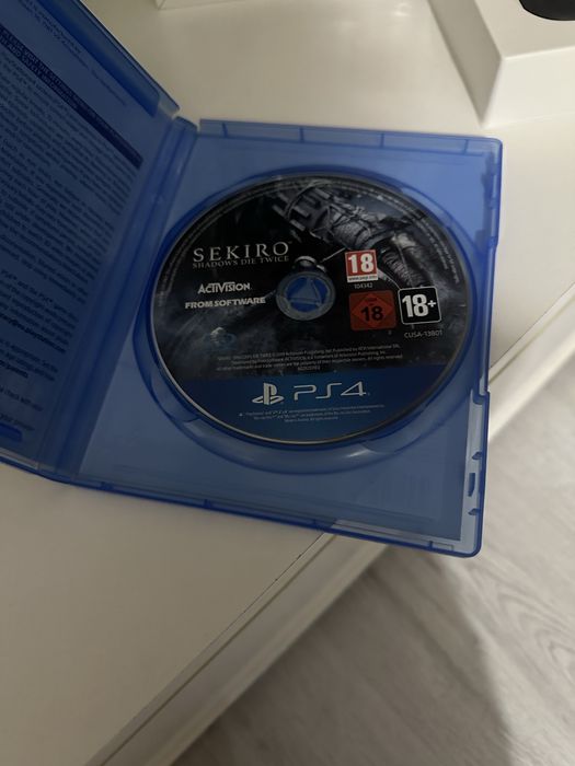 Sekiro: Shadows Die Twice (Impecabil / Fără Zgârieturi)