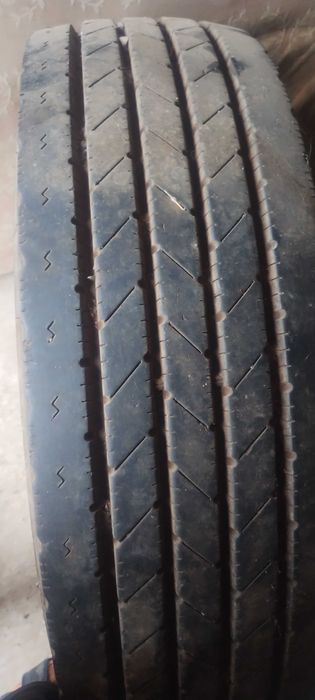 Гуми за Мерцедес и селскостопанска техника