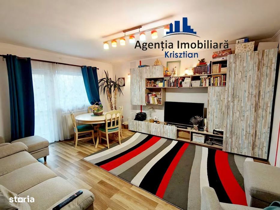 Apartament cu 4 camere de vânzare zona Micro 16