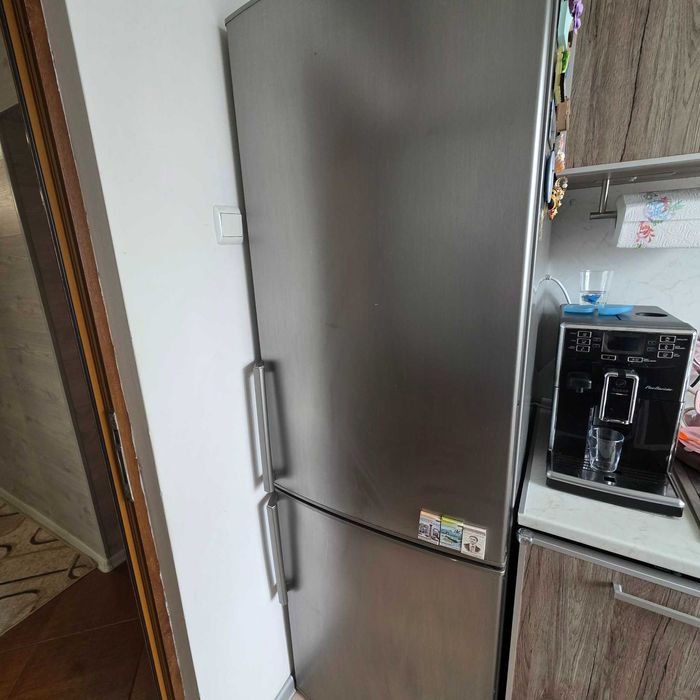 Хладилник с долна камера BOSH