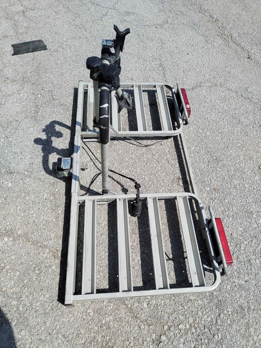Багажник за велосипеди за теглич за 4 броя колелета