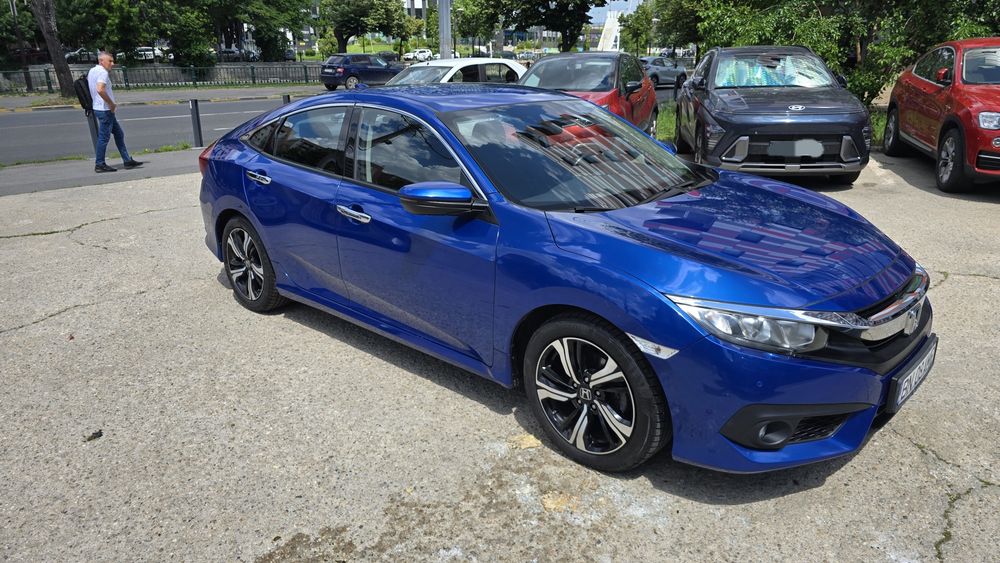 Honda Civic Sedan Elegance 1.5 VTEC Turbo 182hp