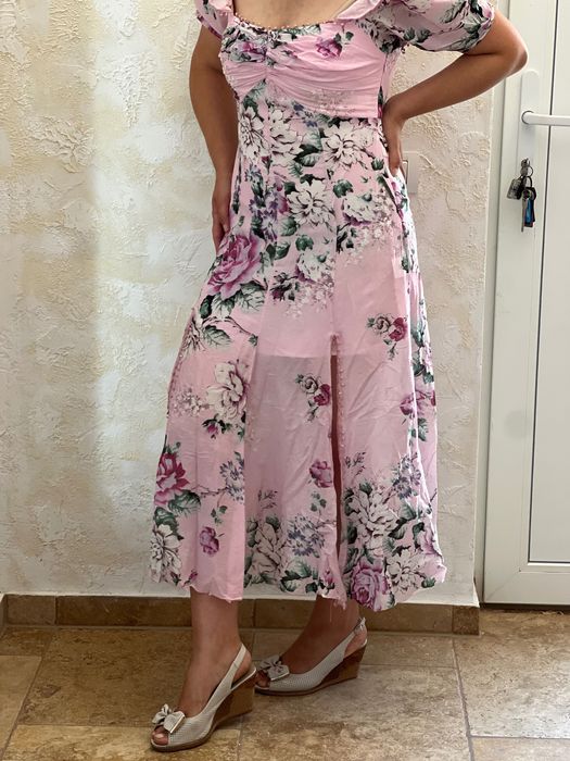 Rochie midi roz florală – mărimea 38 – 70% bumbac, 30% mătase
