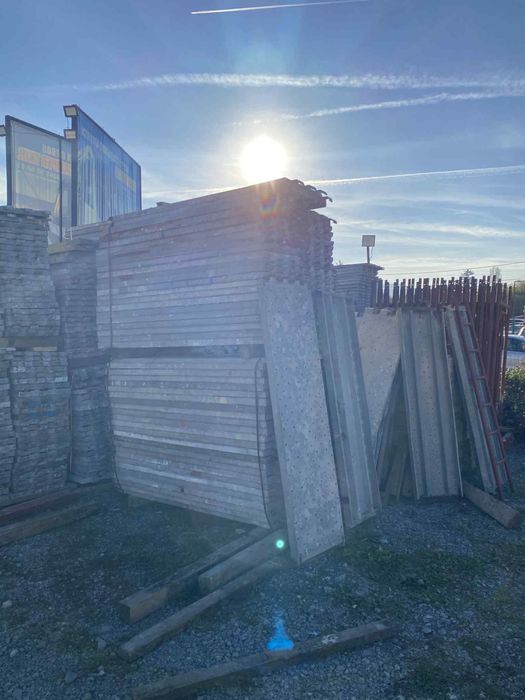 Италианско фасадно скеле с възможност за доставка и монтаж