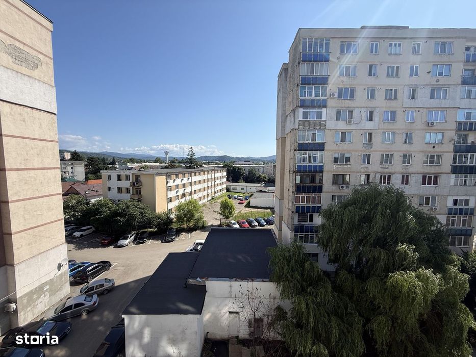 Apartament 3 camere renovat ca la carte zona OMV Campina