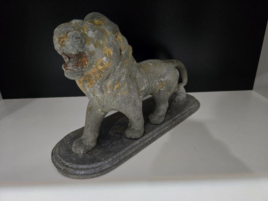 Leu - statueta din aluminiu