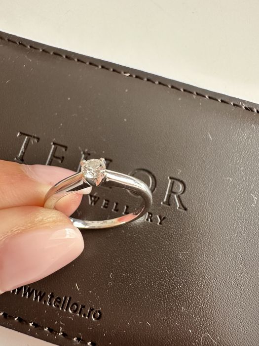 Vand inel logodna cu diamant