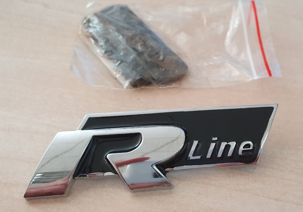 Vand emblema R-Line pentru VW noua