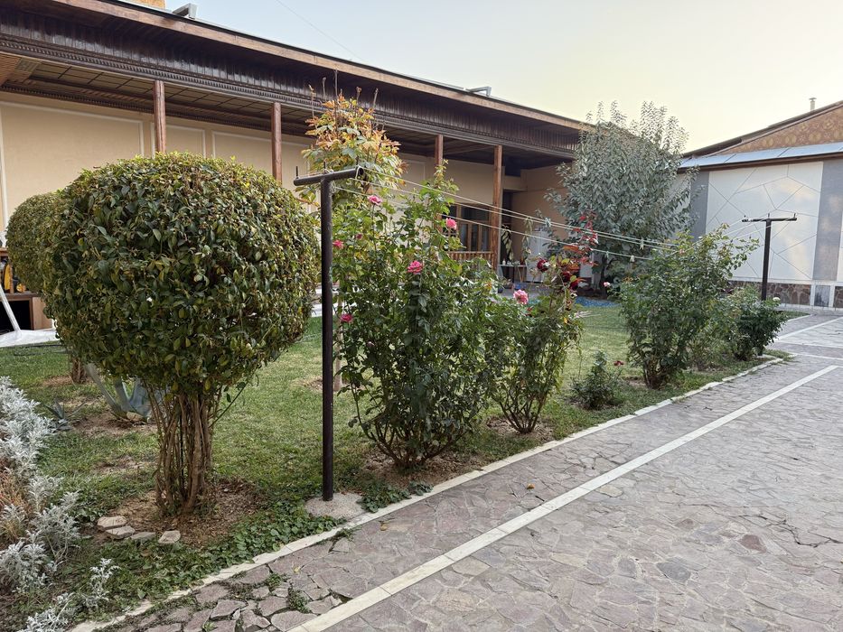 Eski shaxarda uy sotiladi