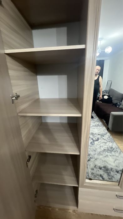 Продается шкаф для одежды
