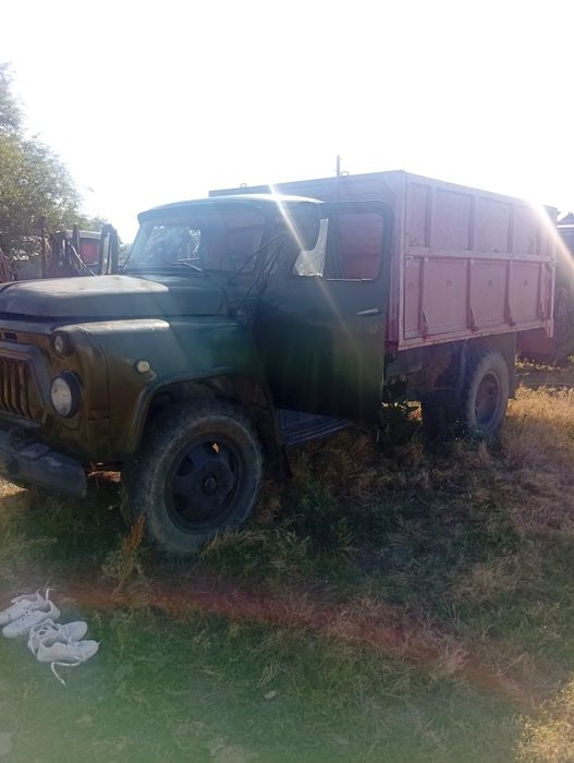 Газ 52 сатылады.