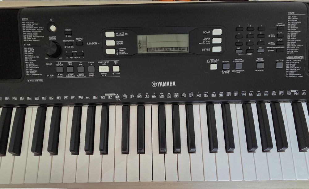 Синтезатор Yamaha PSR - E363