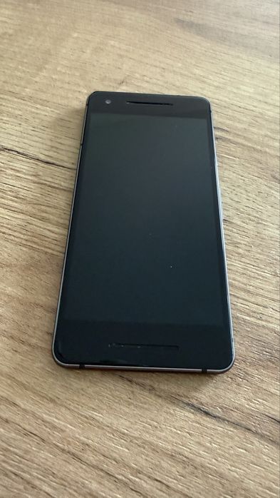 Google Pixel 2 (2016)