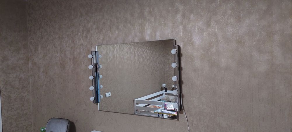 Зеркало настенное