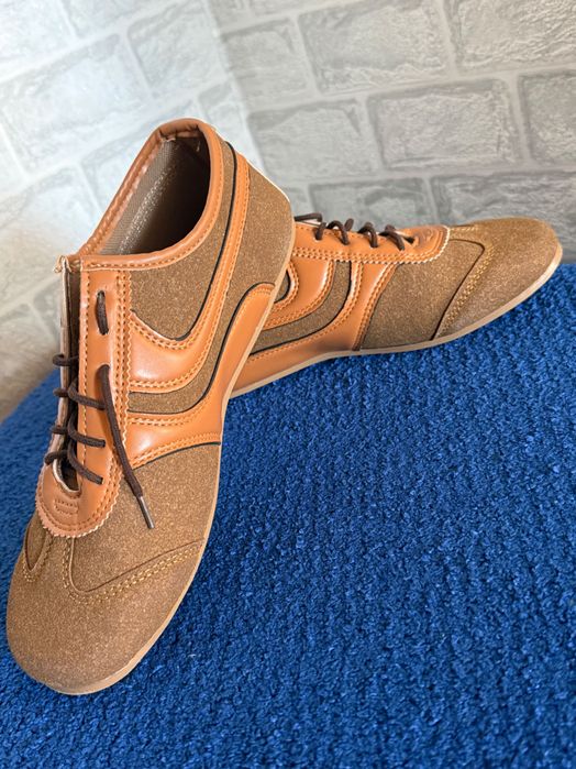 Кроссы коричневые