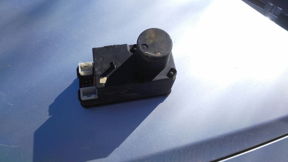 Ауди 100,Астра Г,Ланчия Зета и Фиат брава на части