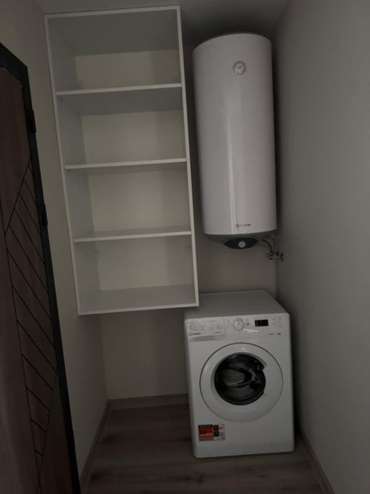 Дава се под наем Тристаен апартамент в Пловдив, Остромила - 120 кв.м за 700 € - Снимка #5