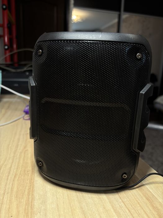 Музыкальная колонка