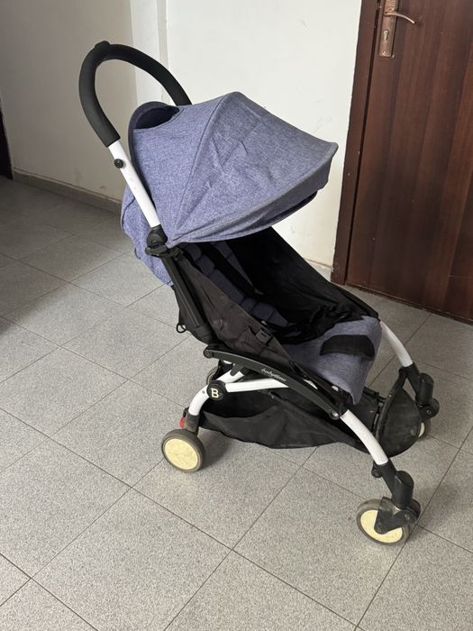 Прогулочная коляска легкая