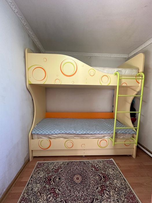 Двух ярусная кравать детскии
