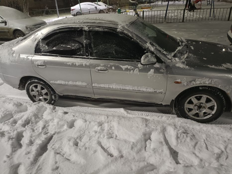 Продам Киа шума 2 объем 1.8