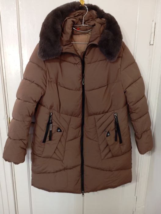 Продам зимнюю куртку