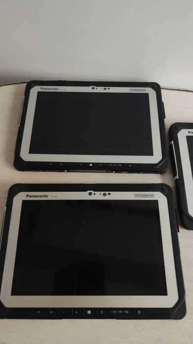 Lot 3 tablete Panasonic Cf20 reconditionate, uz auto, industrial, agri