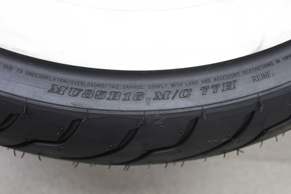 MU85B16 (140/85-16) Dunlop American Elite