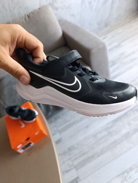 Маратонки Nike 31