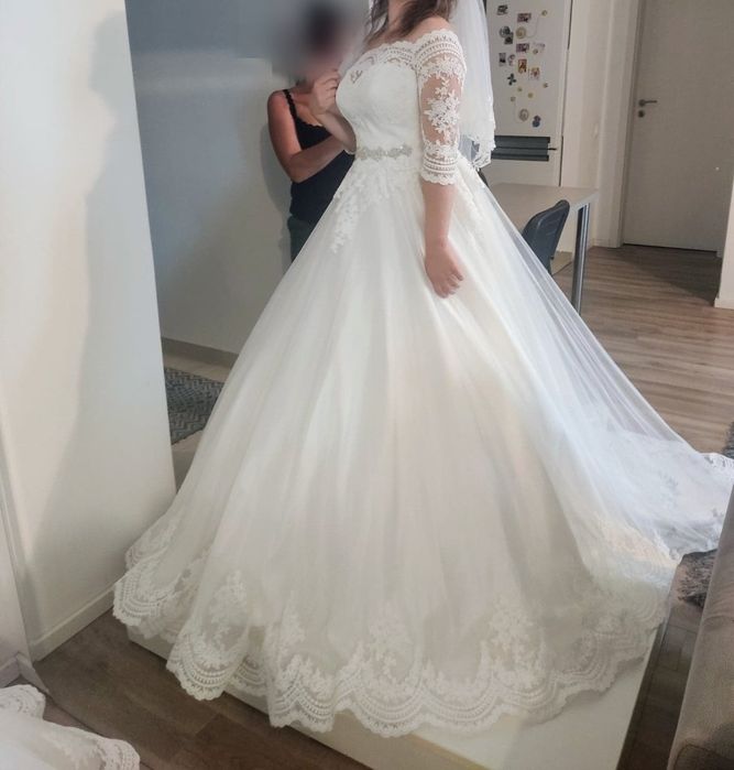 Rochiță de mireasă doar probată