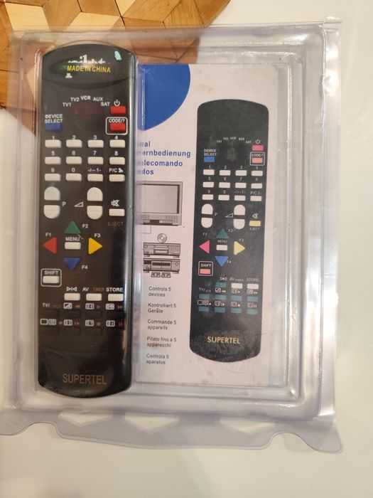 Универсално програмиращо се дистанционно Telstar