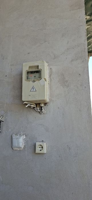 Romitan tumanida joylashgan 15 sotixli hovli tezda sotiladi.