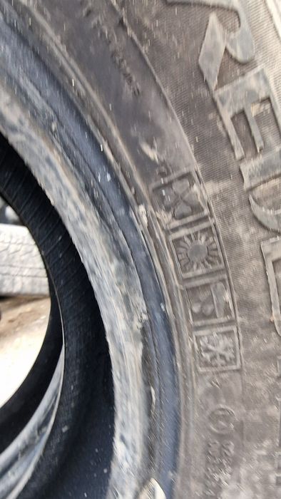 Anvelope 225/65R16C marca Vredestein, DOT 2022,M +S