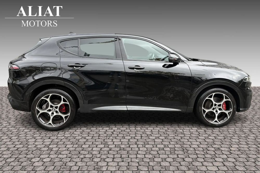 Alfa Romeo Tonale 2023 benzină, 25.223 € — imagine 5