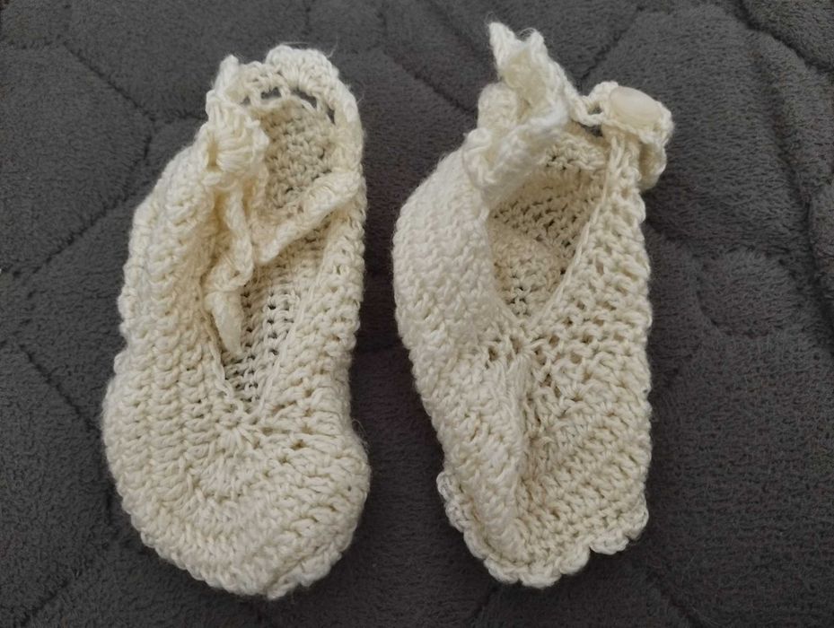 Пинетки девочке-малышке.