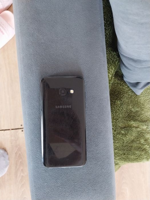 Продам   телефон