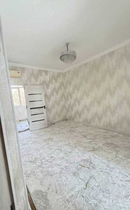 (Добрый) Ялангач, 50 м², 2/4/4, Квартира с новым ремонтом