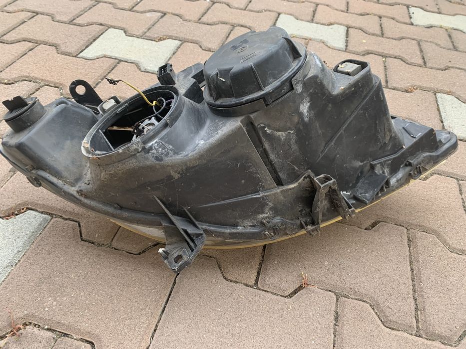 Фар ляв  пежо 307 peugeot 307