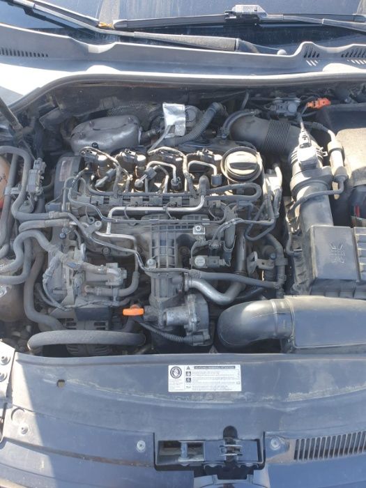 Golf 6 motor 1.6 tdi COD MOTOR CAY Dezmembrez/Dezmembram