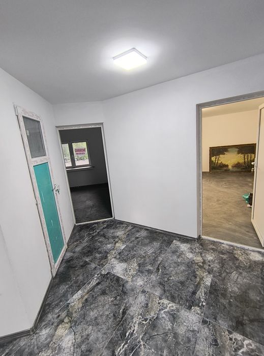 Vând sau închiriez  spațiu comercial