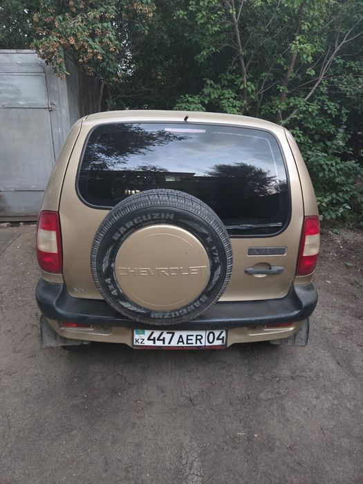 Chevrolet Niva 2005