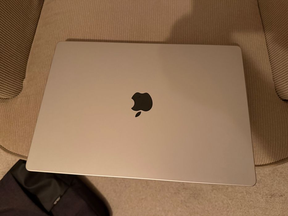 Macbook Pro 16 M1 Pro 16GB 1TB tastatură RO