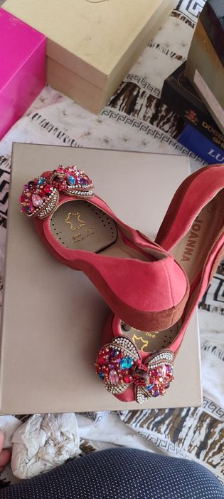 Baland poshnalar to'plami