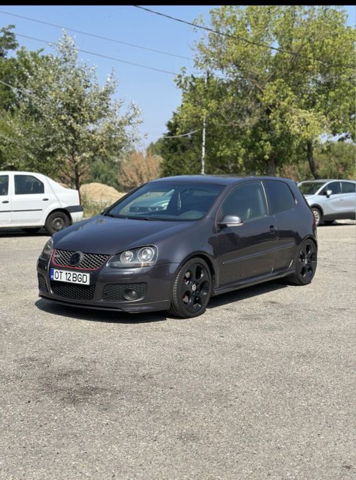 Vând Golf 5 GTI